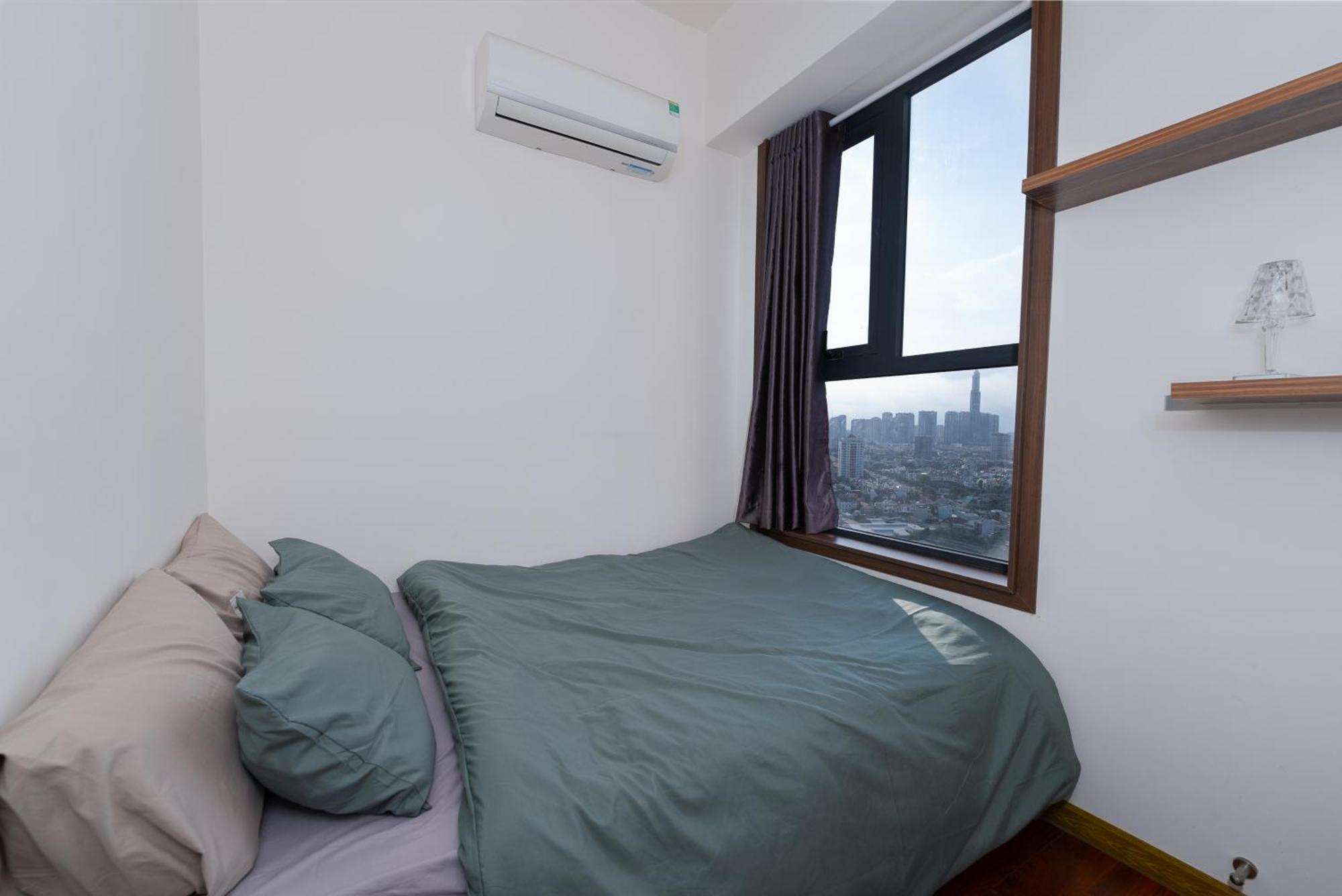 Cozy Private Bedroom In A Luxury 2Br Condo Хошимін Екстер'єр фото